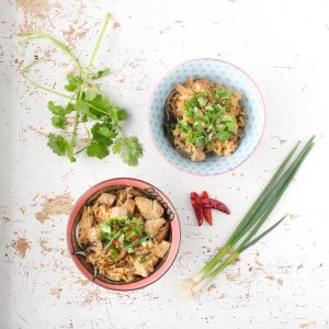 Malaysian claypot chicke (or tofu) rice in a rice cooker